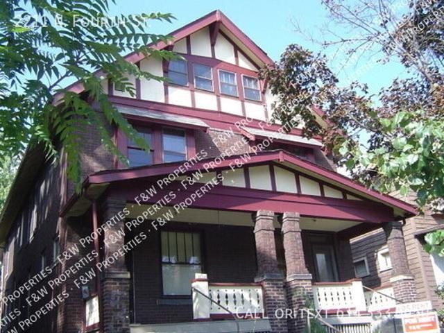 3 BR, 1.5 BA Apartment 2211 N. Fourth St Columbus, OH 43201