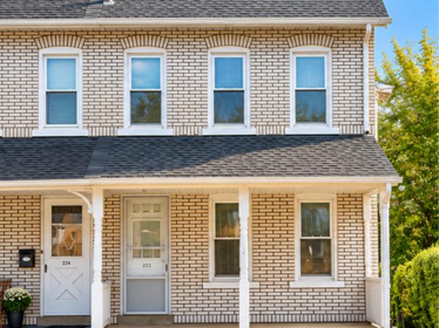 3 BR, 1.5 BA Apartment 222 East Washington Avenue, Bethlehem, PA 18018