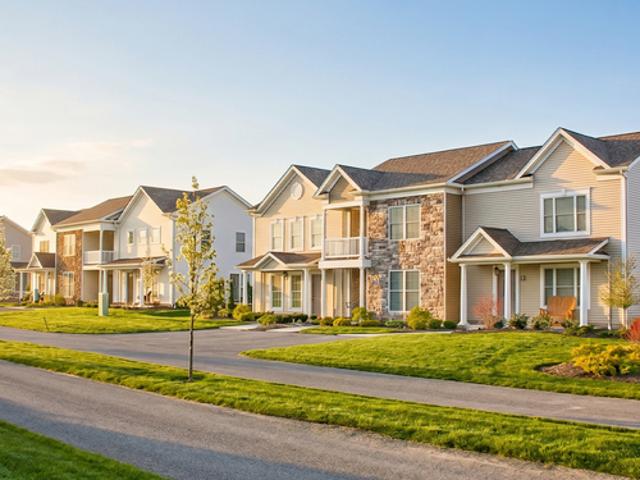 3 BR, 1.5 BA Apartment 23 Town Square Blvd, Unit, Columbiana, OH 44408
