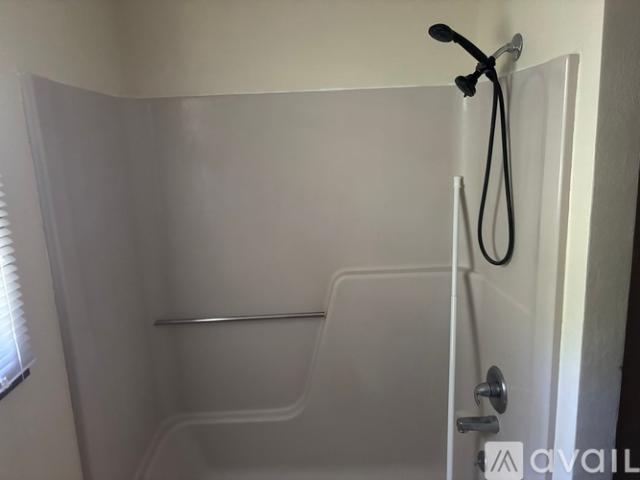 3 BR, 1.5 BA Apartment 2419 S Schaefer St, Unit 2419, Appleton, WI 54915