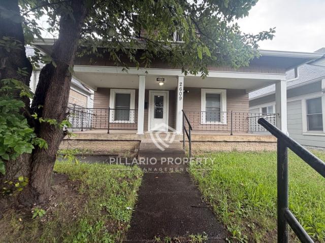 3 BR, 1.5 BA Apartment 2609 Shelby St, Indianapolis, IN 46203