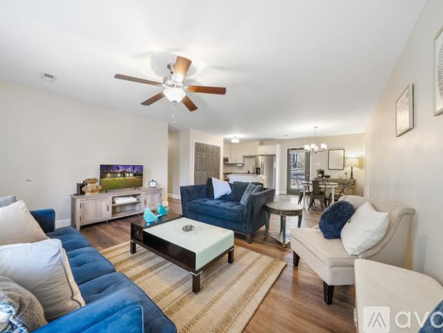 3 BR, 1.5 BA Apartment 2612 Old Whites Mill Rd, Maryville, TN 37803