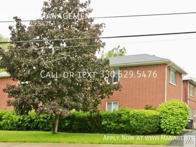 3 BR, 1.5 BA Apartment 2868 Noble Rd, Unit 5, Cleveland Heights, OH 44121