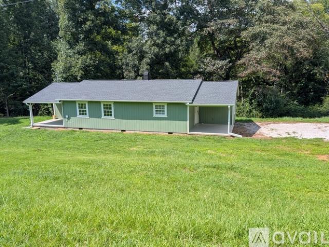 3 BR, 1.5 BA Apartment 280 Co Rd 588, Rogersville, AL 35652