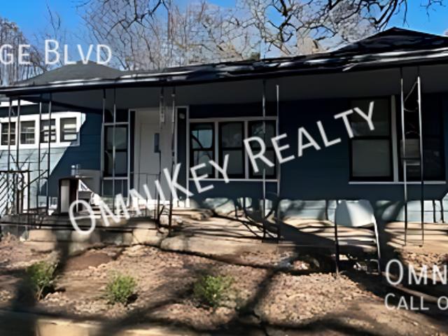 3 BR, 1.5 BA Apartment 2931 S College Blvd, Denison, TX 75020