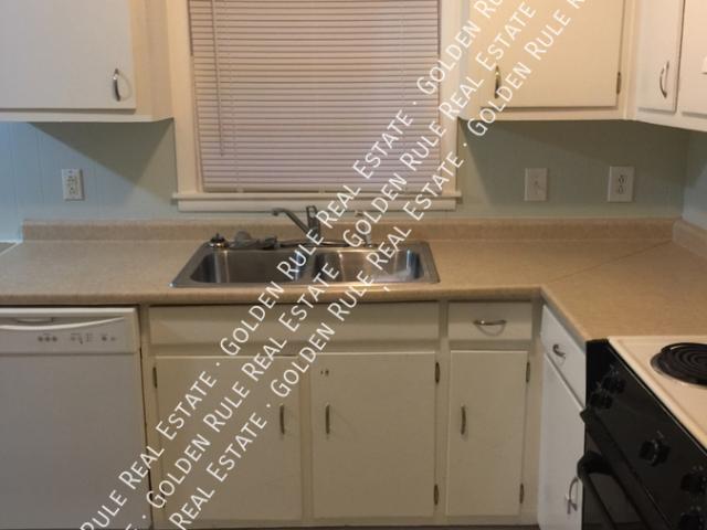 3 BR, 1.5 BA Apartment 3012 Thurman Rd SW, Huntsville, AL 35805