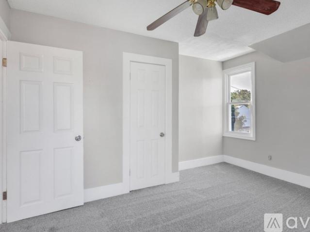 3 BR, 1.5 BA Apartment 30 Chester Street, Springfield, MA 01105