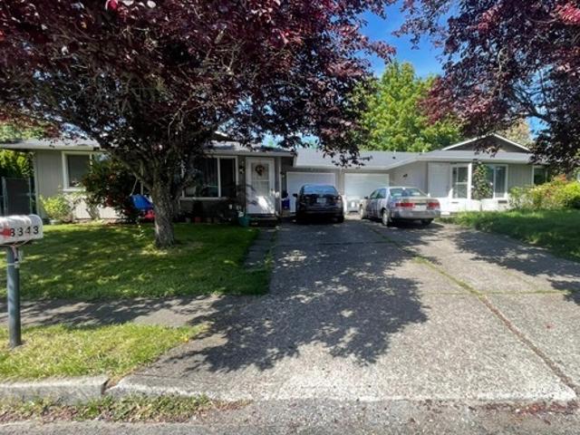 3 BR, 1.5 BA Apartment 3353 Southeast 15th Alley, Gresham, OR 97030