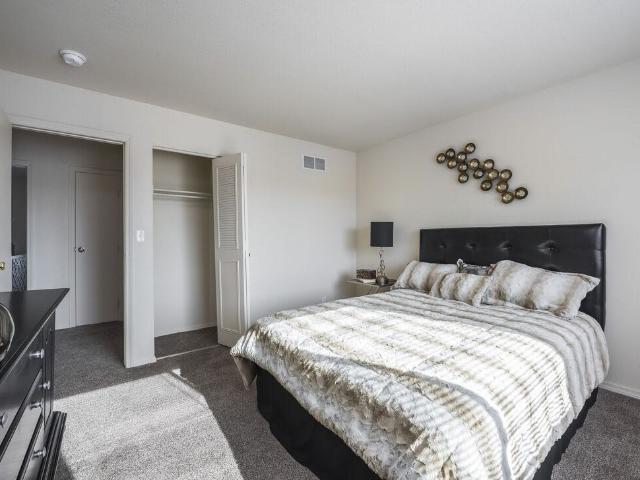 3 BR, 1.5 BA Apartment 3393 S Country Brook Ct Unit 3325, Columbus, IN 47201