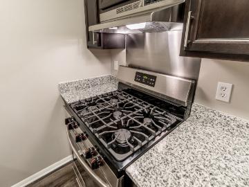 3 BR, 1.5 BA Apartment 3401 John Hinkle Place Unit 02202, Bloomington, IN 47408