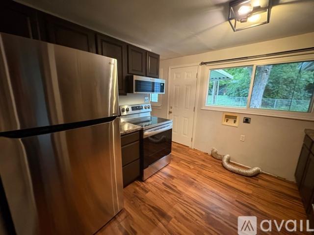 3 BR, 1.5 BA Apartment 3737 Ackerman Boulevard, Dayton, OH 45429