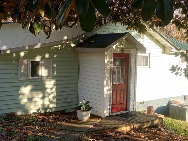 3 BR, 1.5 BA Apartment 3903 Rocky Branch Road, Walland, TN 37886
