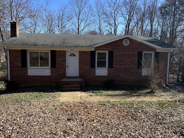 3 BR, 1.5 BA Apartment 406 Turkey Hill Dr, King, NC 27021