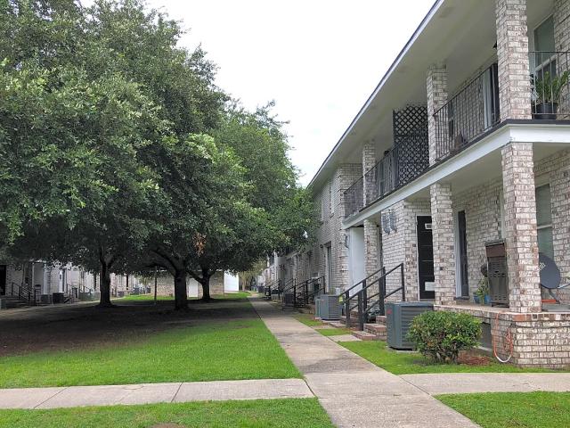 3 BR, 1.5 BA Apartment 4301 Bream Road Unit 18, North Charleston, SC 29418