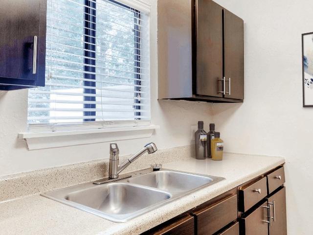 3 BR, 1.5 BA Apartment 4612 Dansey Dr Unit 4604A, Raleigh, NC 27616