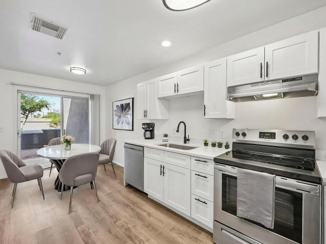 3 BR, 1.5 BA Apartment 5136 W Glenn Dr Unit C15, Glendale, AZ 85301