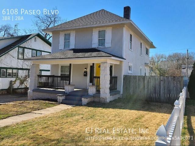 3 BR, 1.5 BA Apartment 6108 Paseo Blvd, Kansas City, MO 64110