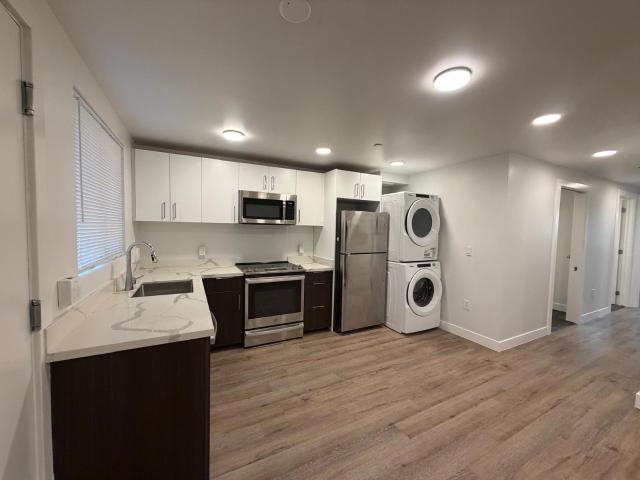 3 BR, 1.5 BA Apartment 669 24th Street, Oakland, CA 94612