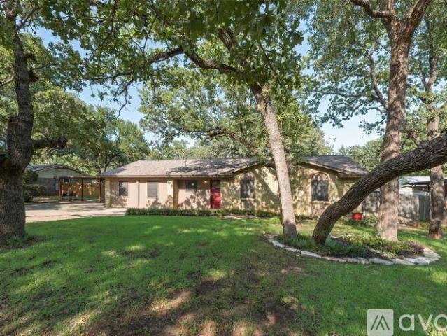 3 BR, 1.5 BA Apartment 7100 Lowery Lane, North Richland Hills, TX 76182