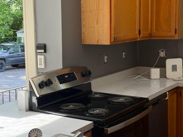 3 BR, 1.5 BA Apartment 848 West William Street, Unit 848, Decatur, IL 62522