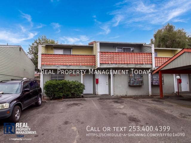3 BR, 1.5 BA Apartment 8414 27th St W, University Place, WA 98466