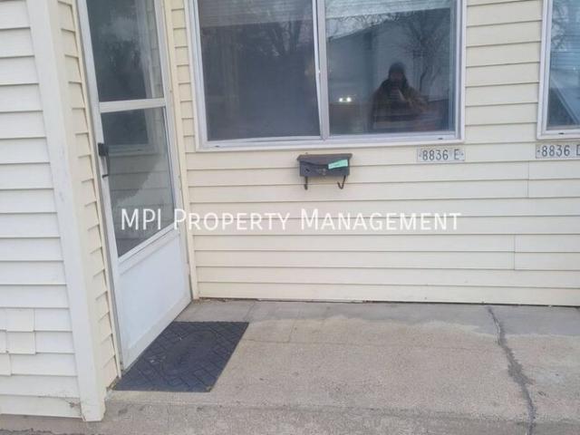 3 BR, 1.5 BA Apartment 8836E N 95TH ST, MILWAUKEE, WI 53224