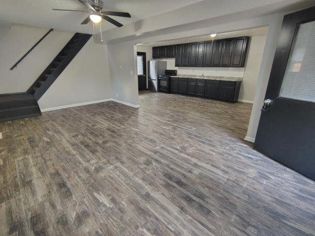 3 BR, 1.5 BA Apartment 907 Short Street B, Loves Park, IL 61111