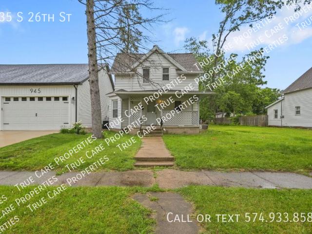 3 BR, 1.5 BA Apartment 935 S 26th St, South Bend, IN 46615