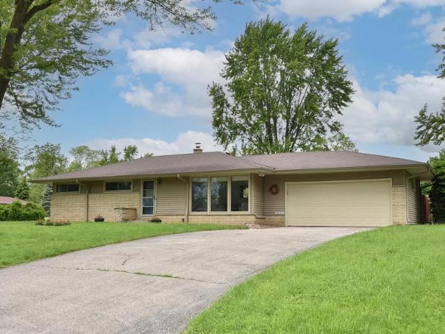 3 BR, 1.5 BA Apartment N58W18330 Juniper Ln, Menomonee Falls, WI 53051