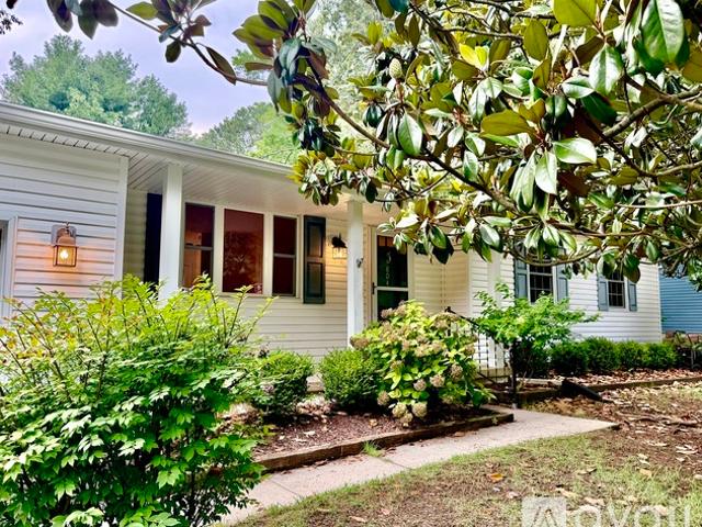 3 BR, 1.8 BA Apartment 804 Cypress Beach Road, Severna Park, MD 21146
