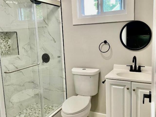 3 Br, 1 bath, Condo 60 Howard St