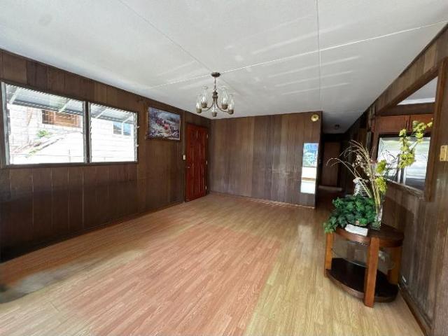 3 Br, 1 bath, Single Family 1581 Pahulu St