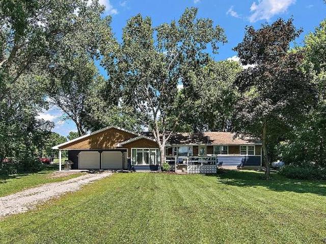 3 Br, 1 bath, Single Family 700 W Pleasure Dr