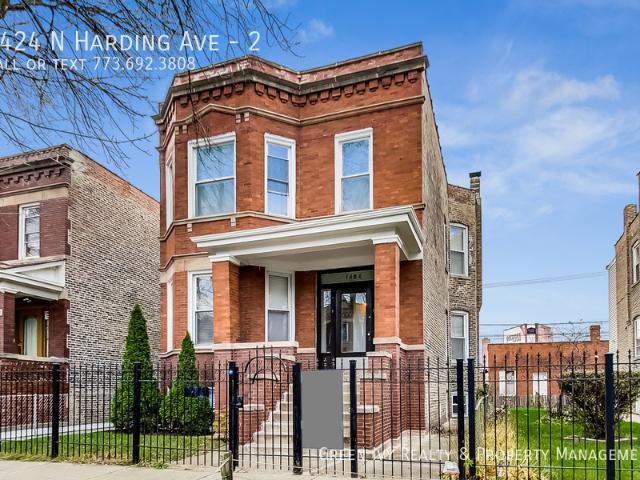 3 BR, 1 BA Apartment 1424 N Harding Ave, Chicago, IL 60651