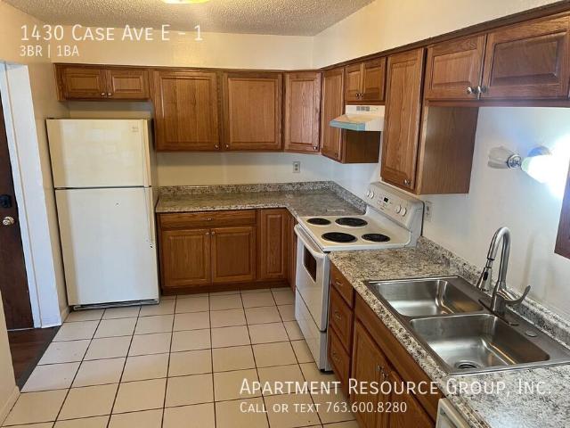 3 BR, 1 BA Apartment 1430 Case Ave E, St Paul, MN 55106