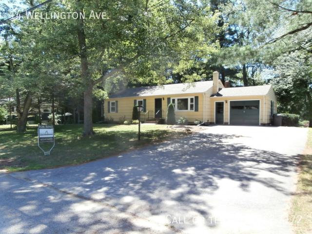 3 BR, 1 BA Apartment 14 Wellington Ave Dover, NH 03820