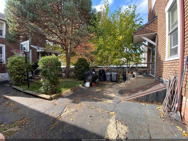 3 BR, 1 BA Apartment 14 West 16th St, Bayonne, NJ 07002