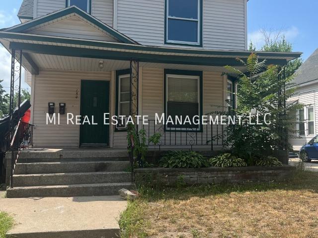 3 BR, 1 BA Apartment 150 W 15th St, Holland, MI 49423