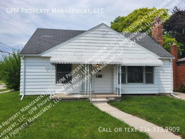3 BR, 1 BA Apartment 15305 Evergreen Ave, Eastpointe, MI 48021