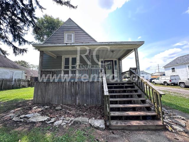 3 BR, 1 BA Apartment 15 Jefferson St, Danville, IL 61832