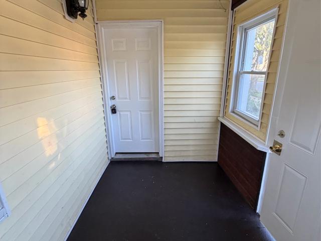 3 BR, 1 BA Apartment 1607 Myott Avenue 1, Rockford, IL 61103