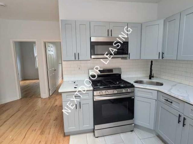3 BR, 1 BA Apartment 160 MLK Dr, Jersey City, NJ 07305