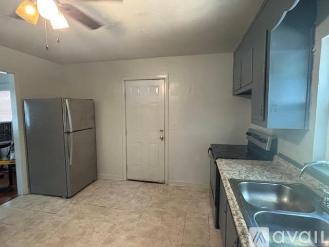 3 BR, 1 BA Apartment 1616 18th Street Southwest, Birmingham, AL 35211