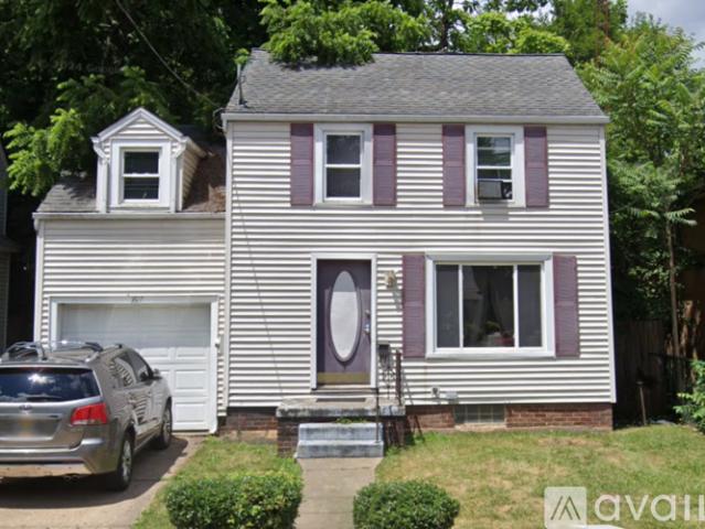 3 BR, 1 BA Apartment 1617 Spring Ave NE, Canton, OH 44714