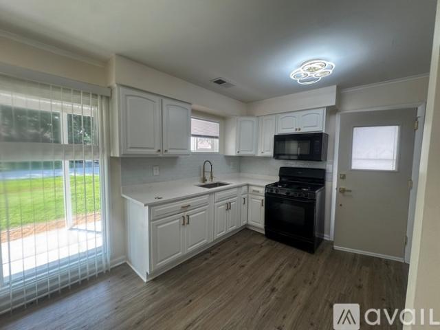 3 BR, 1 BA Apartment 16225 Clifton Park Ave, Markham, IL 60428