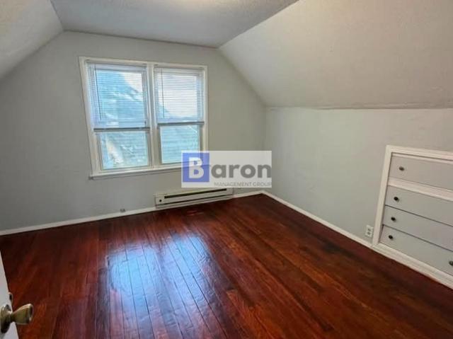3 BR, 1 BA Apartment 1642 N Johnson St, South Bend, IN 46628