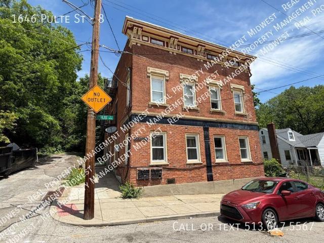 3 BR, 1 BA Apartment 1646 Pulte St, Cincinnati, OH 45229