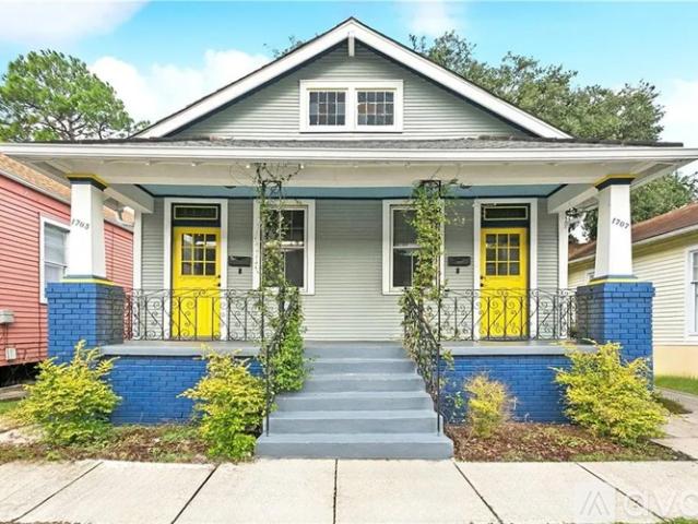 3 BR, 1 BA Apartment 1707 Rousselin Drive, Unit 1707, New Orleans, LA 70119