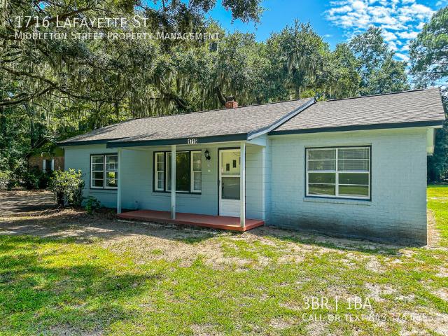 3 BR, 1 BA Apartment 1716 Lafayette St, Beaufort, SC 29902