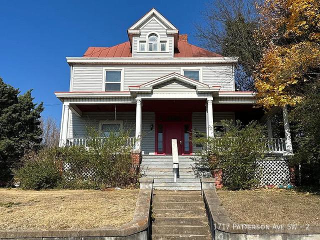 3 BR, 1 BA Apartment 1717 Patterson Ave SW, Roanoke, VA 24016